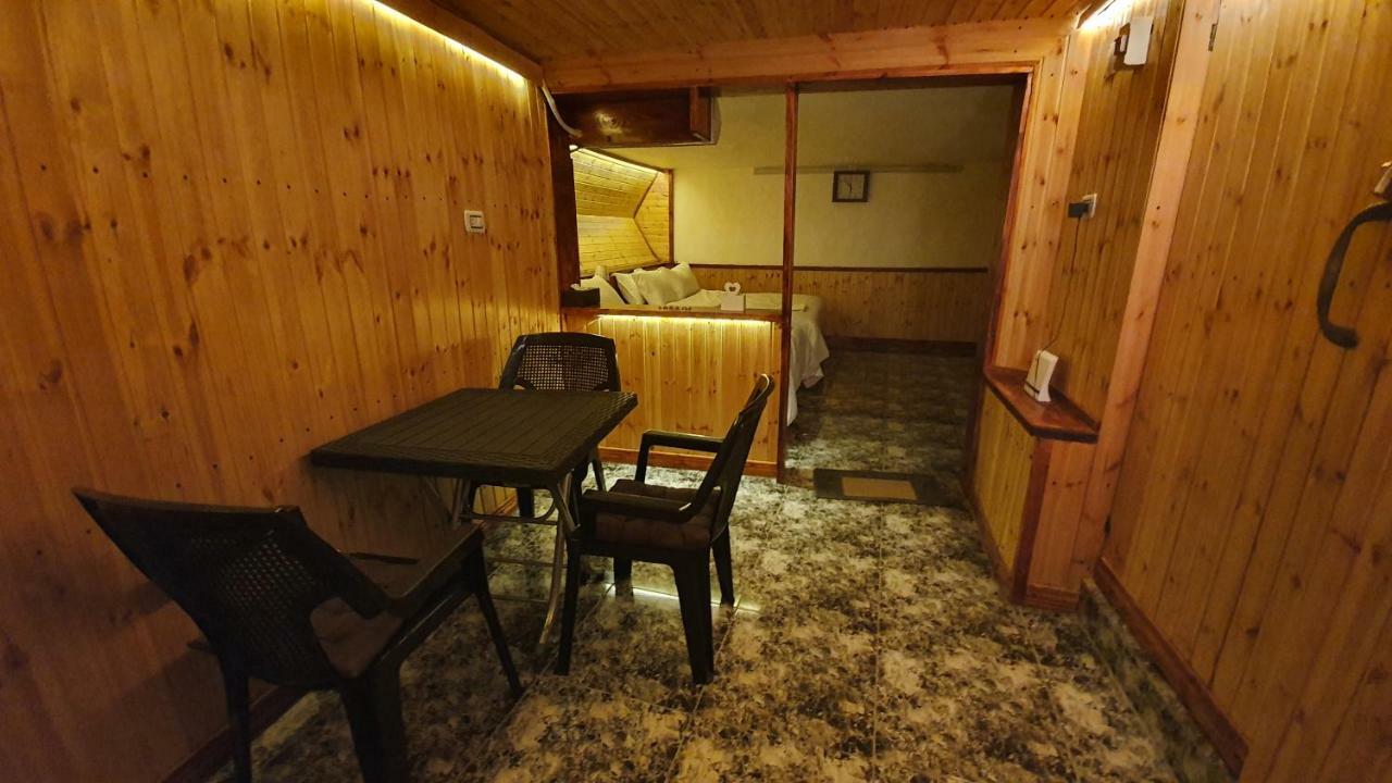 Apartmán New Luxurious Modern Studio Džaraš Exteriér fotografie